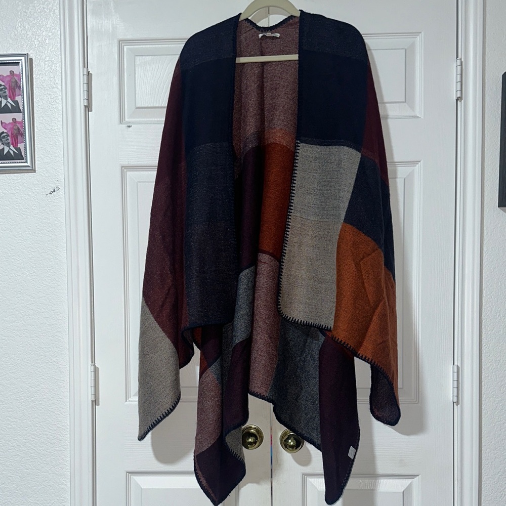 Woven Heart Burgundy Knit Poncho